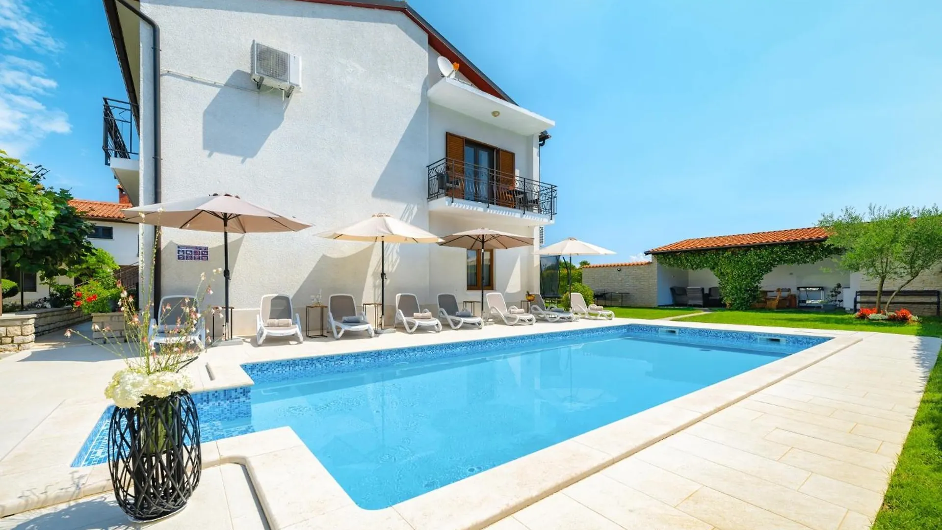 House Demetra Villa Tinjan 0*,