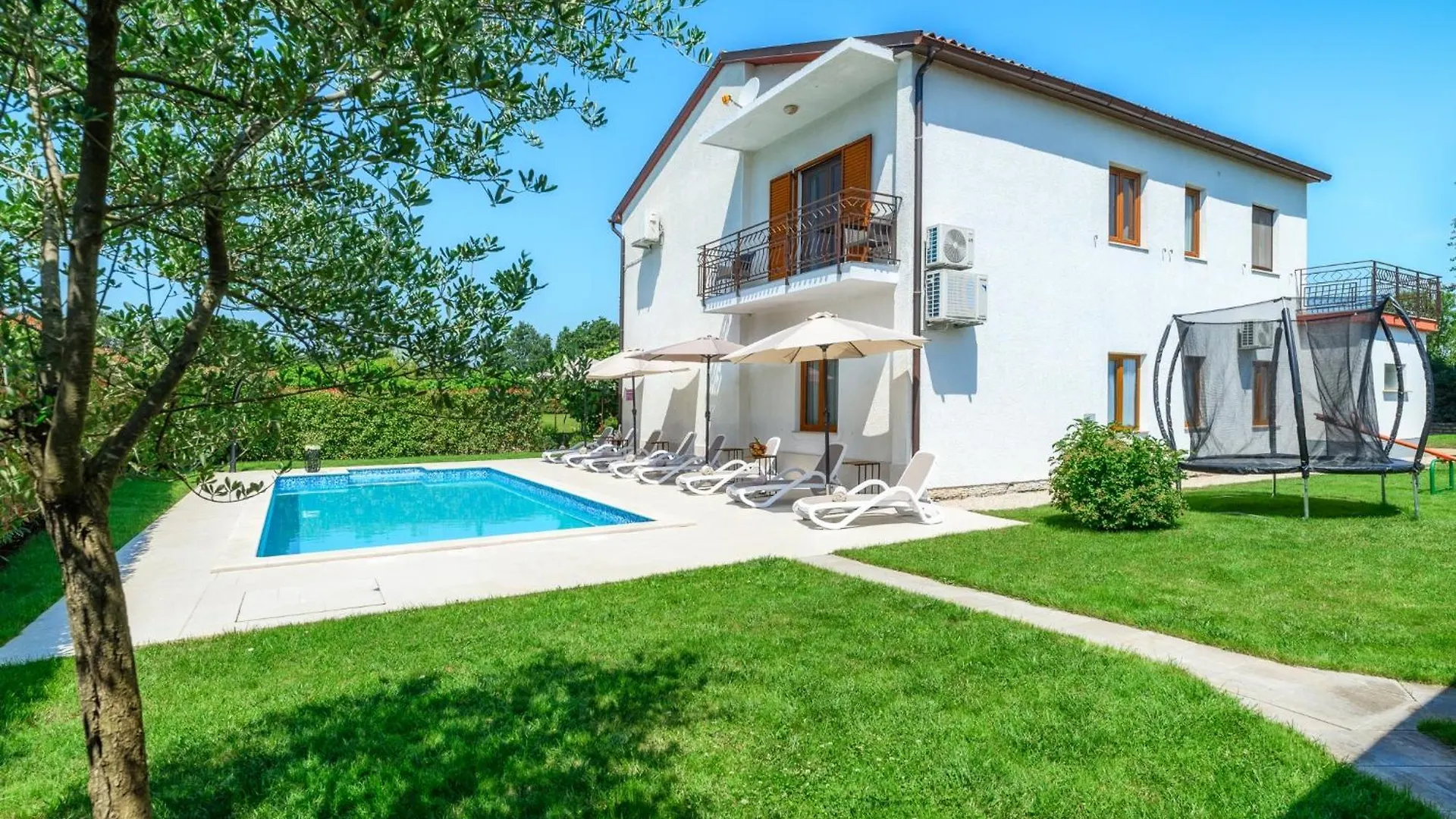 House Demetra Villa Tinjan