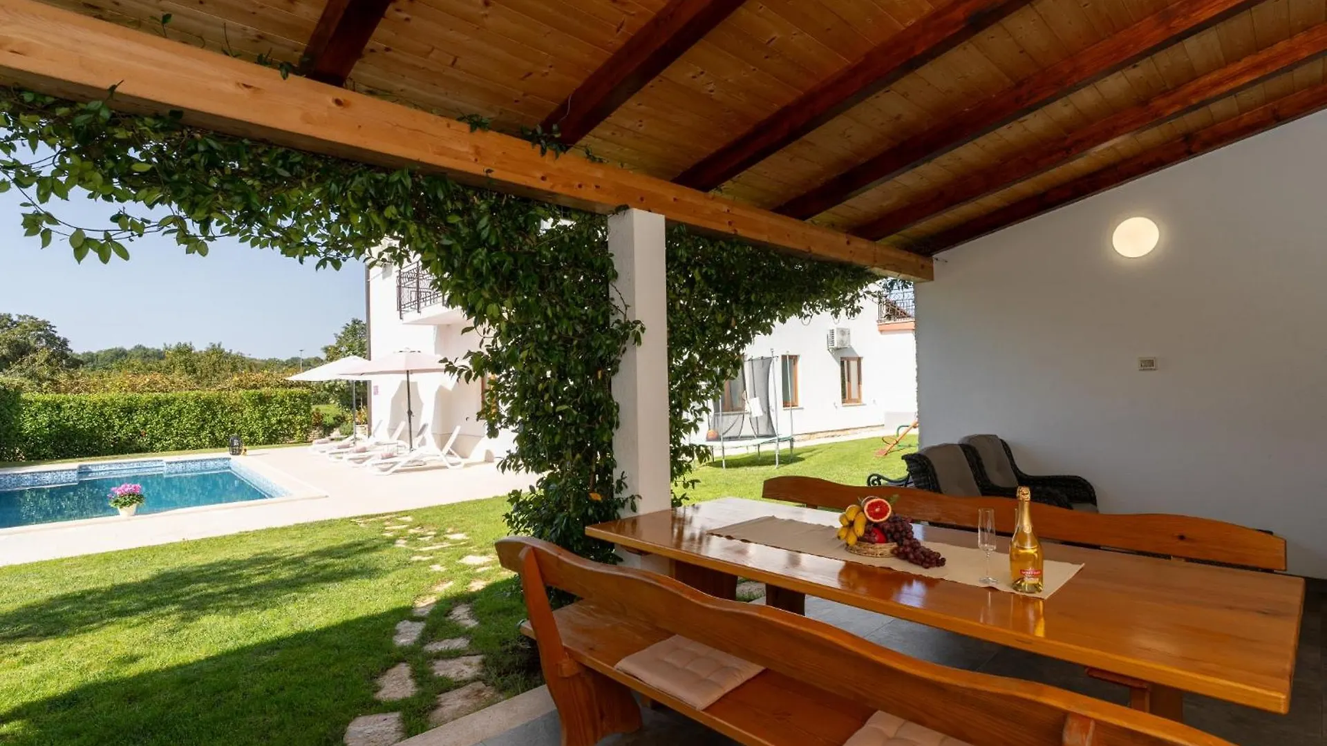 House Demetra Villa Tinjan